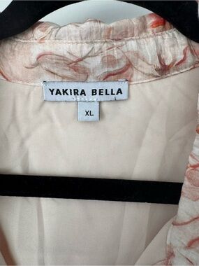 Yakira Bella Floral Jacket - Cream & Blush